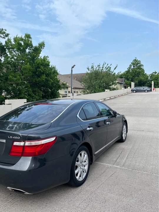 2008 Lexus LS 4th Gen - Image 7 of 20