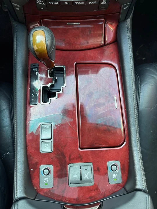 2008 Lexus LS 4th Gen - Image 12 of 15