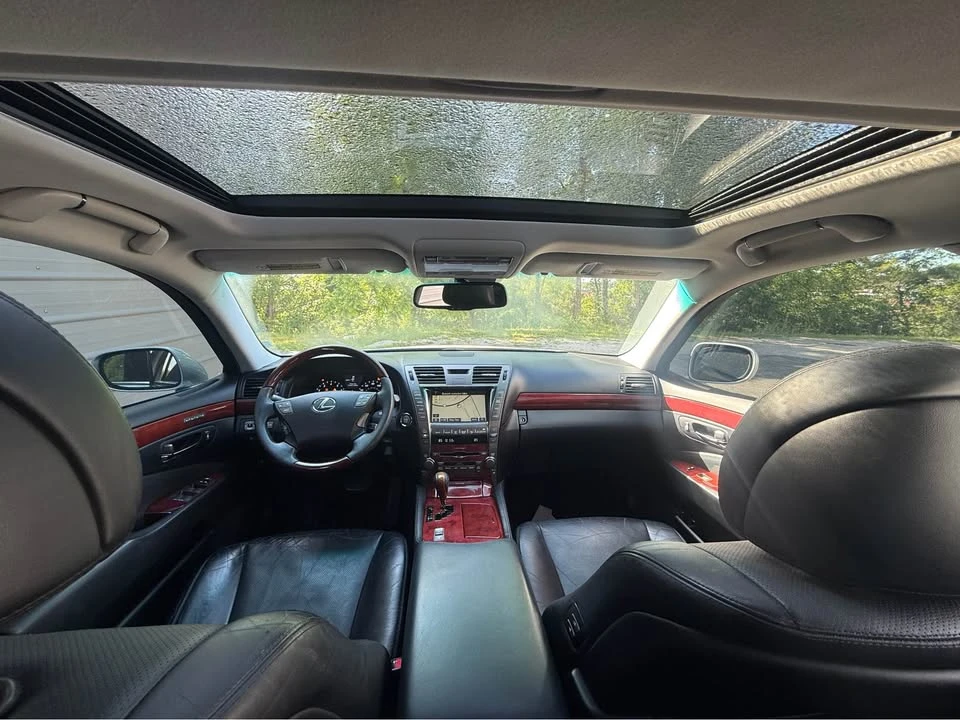 2008 Lexus LS 4th Gen - Image 8 of 15