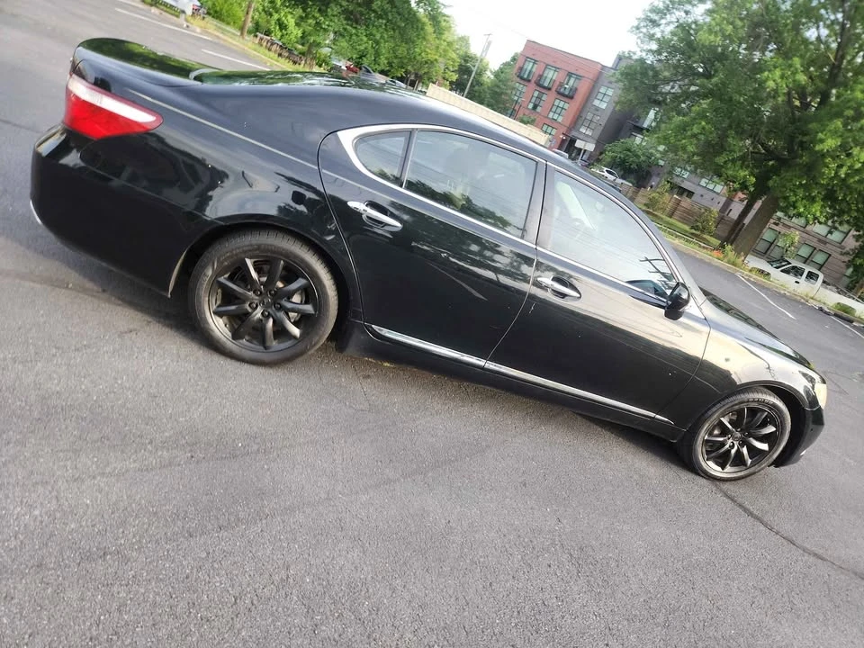 2008 Lexus LS 4th Gen - Image 3 of 17
