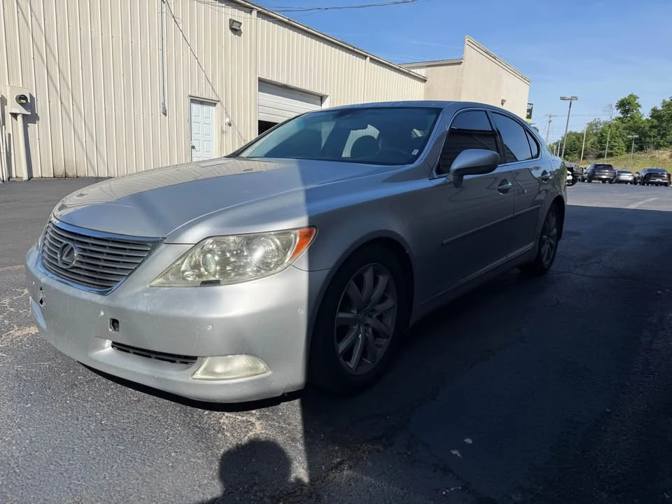 2008 Lexus LS 4th Gen - Image 3 of 15