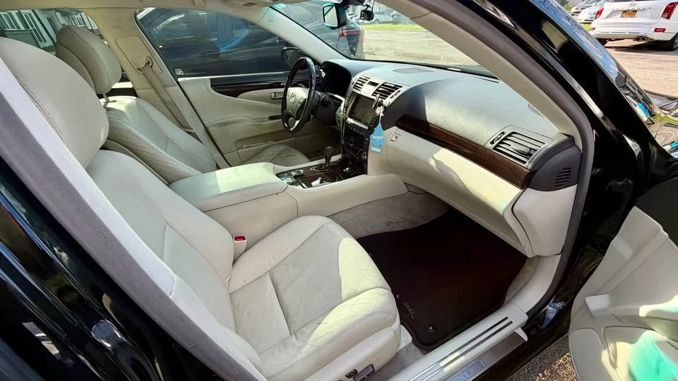 2008 Lexus LS 4th Gen - Image 8 of 14