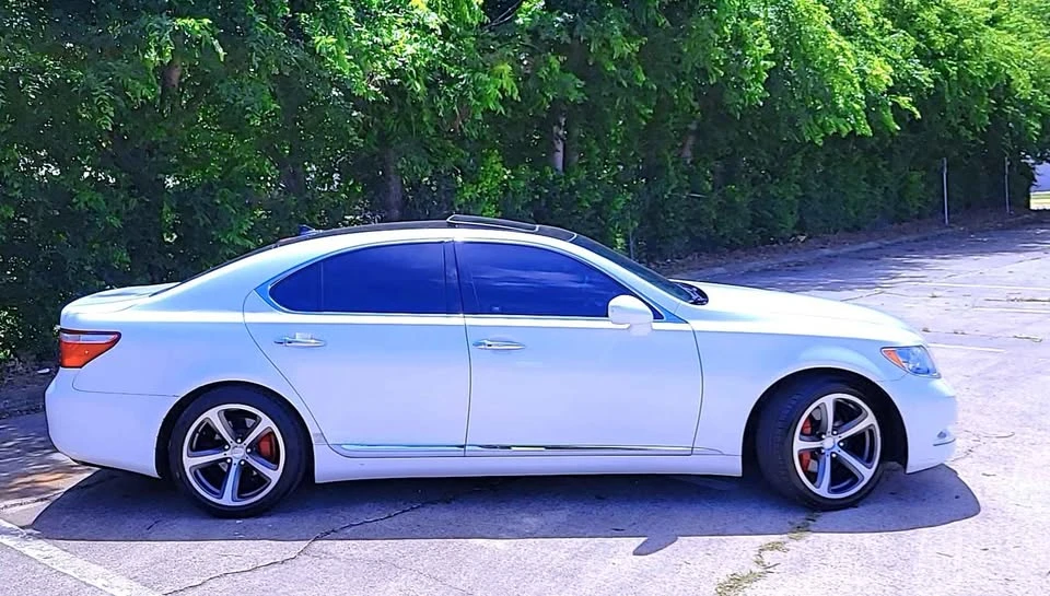 2008 Lexus LS 4th Gen - Image 4 of 9