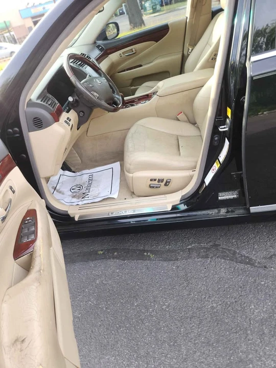 2008 Lexus LS 4th Gen - Image 15 of 17