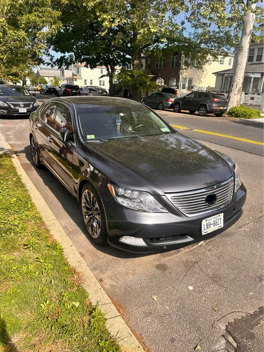 2008 Lexus LS 4th Gen - Image 4 of 6