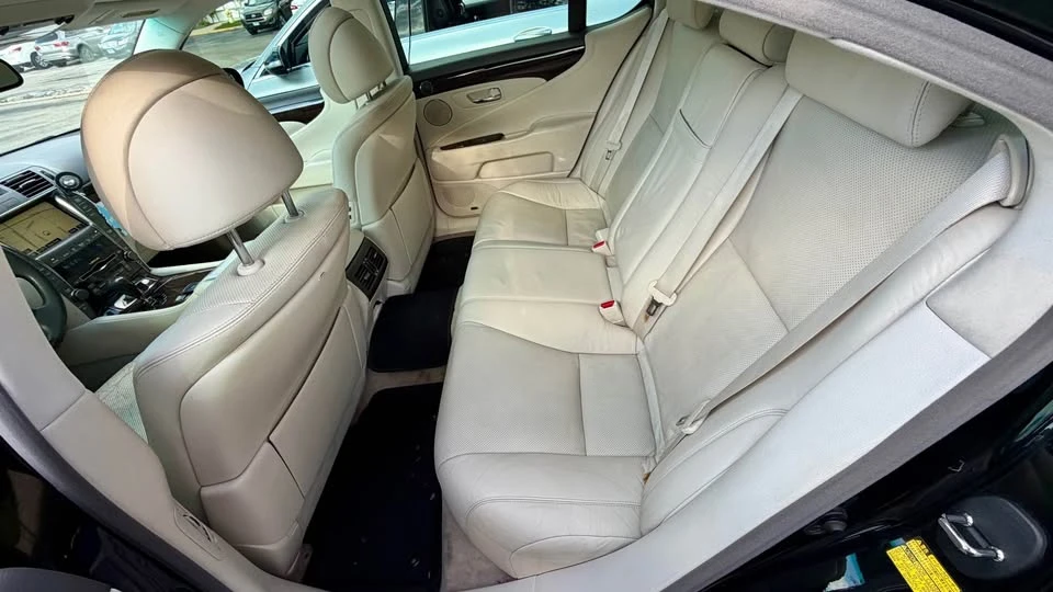 2008 Lexus LS 4th Gen - Image 13 of 14