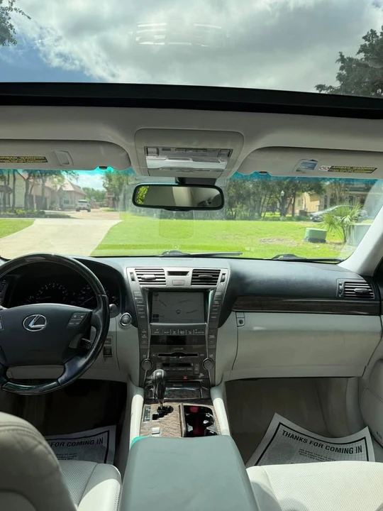 2008 Lexus LS 4th Gen - Image 17 of 20