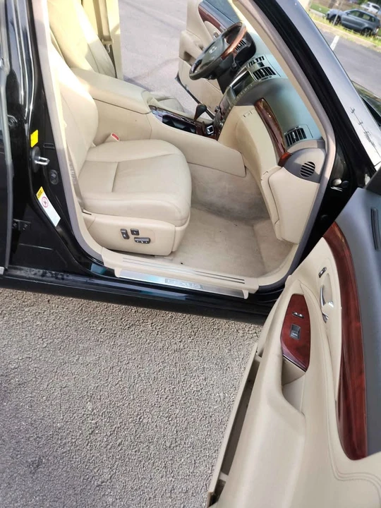 2008 Lexus LS 4th Gen - Image 16 of 17