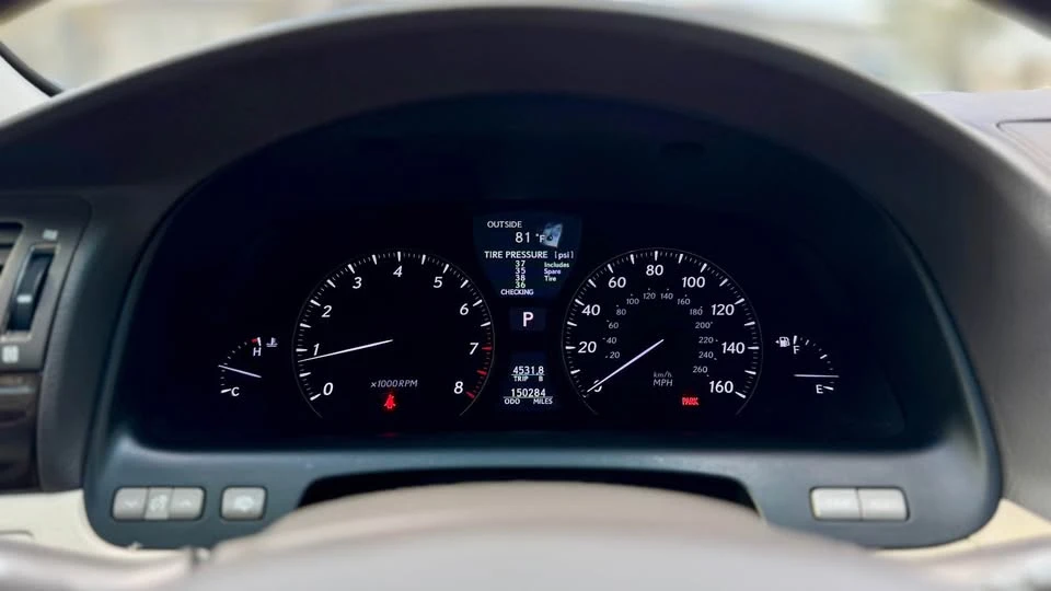 2008 Lexus LS 4th Gen - Image 11 of 14
