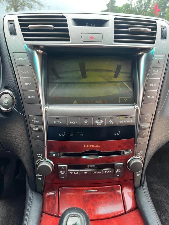 2008 Lexus LS 4th Gen - Image 9 of 13