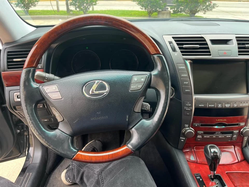 2008 Lexus LS 4th Gen - Image 13 of 13