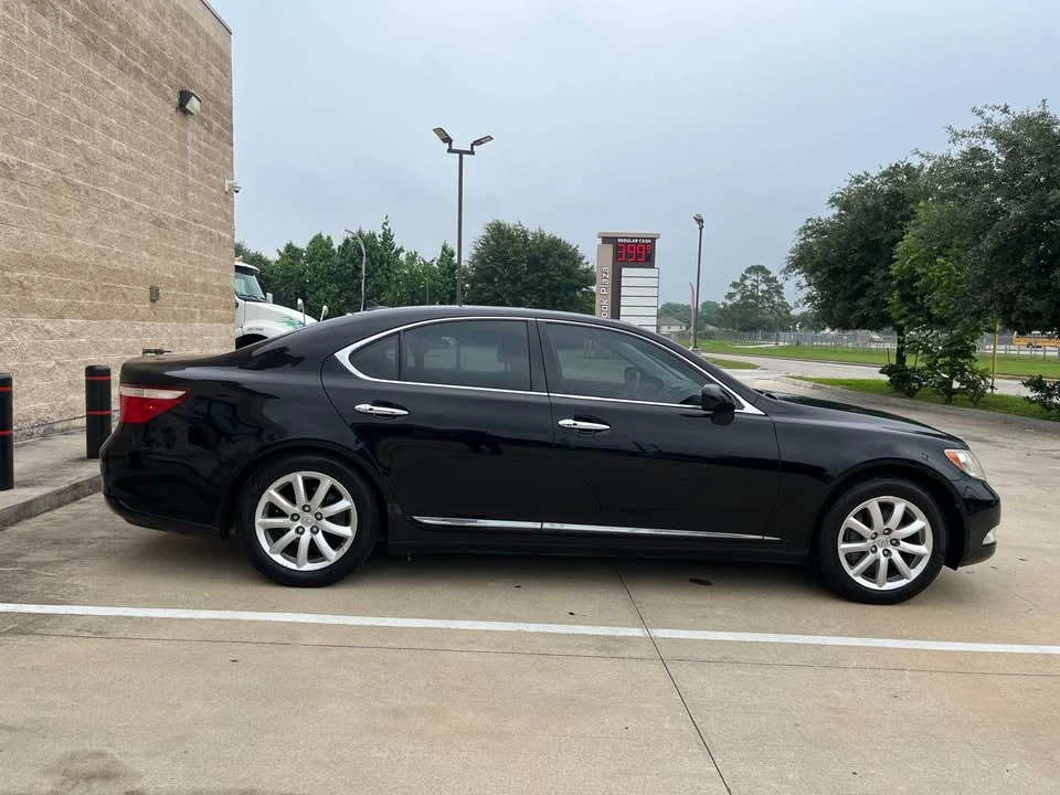 2008 Lexus LS 4th Gen - Image 5 of 13