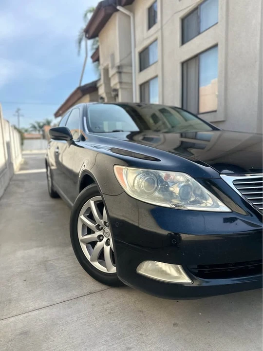 2008 Lexus LS 4th Gen - Image 2 of 13