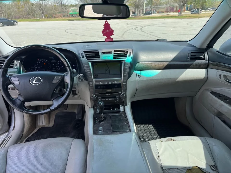 2008 Lexus LS 4th Gen - Image 15 of 20