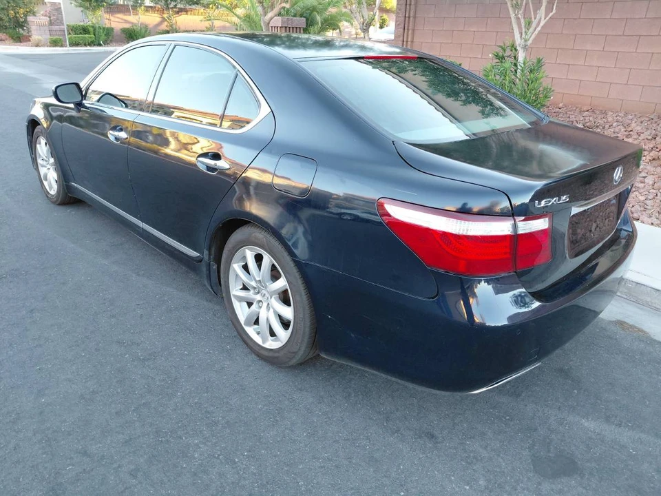 2008 Lexus LS 4th Gen - Image 5 of 10