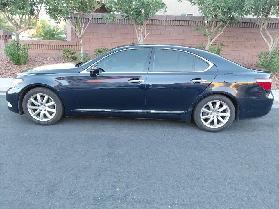 2008 Lexus LS 4th Gen - Image 6 of 10