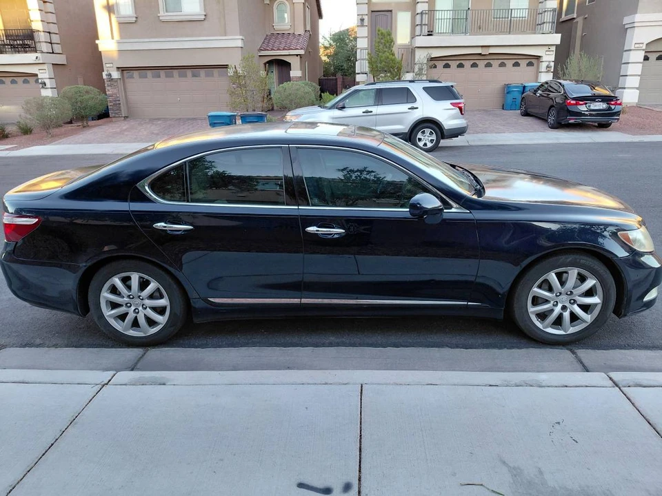 2008 Lexus LS 4th Gen - Image 3 of 10