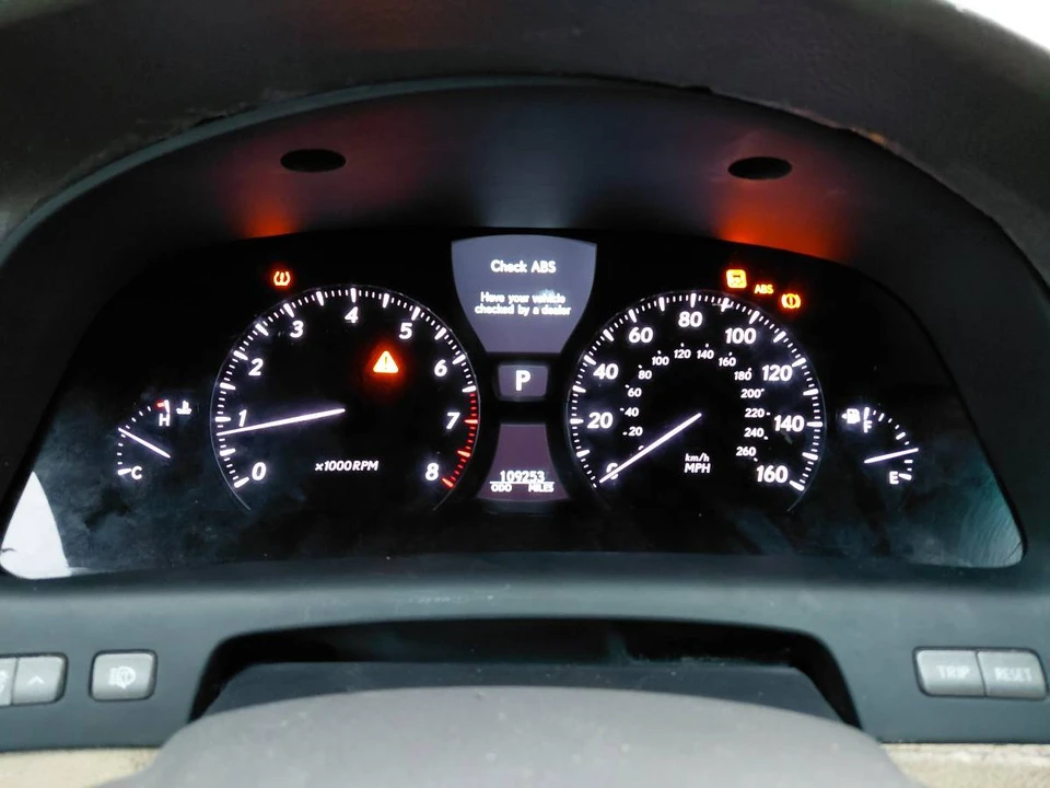 2008 Lexus LS 4th Gen - Image 9 of 9