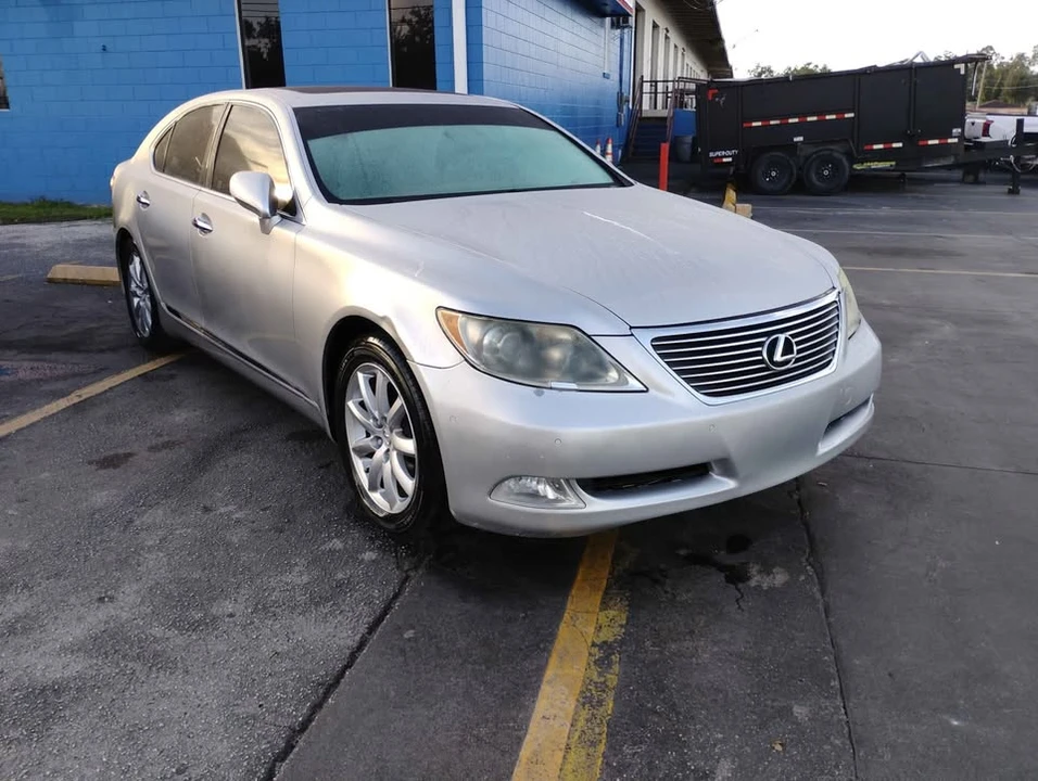 2008 Lexus LS 4th Gen - Image 3 of 10