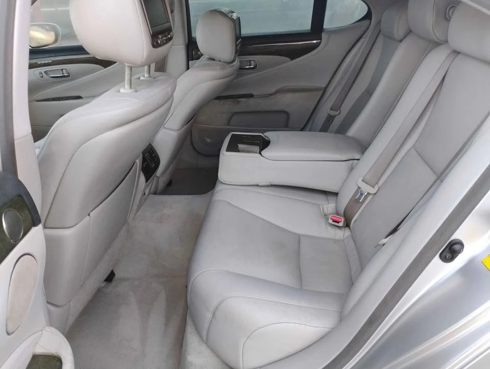 2008 Lexus LS 4th Gen - Image 10 of 10