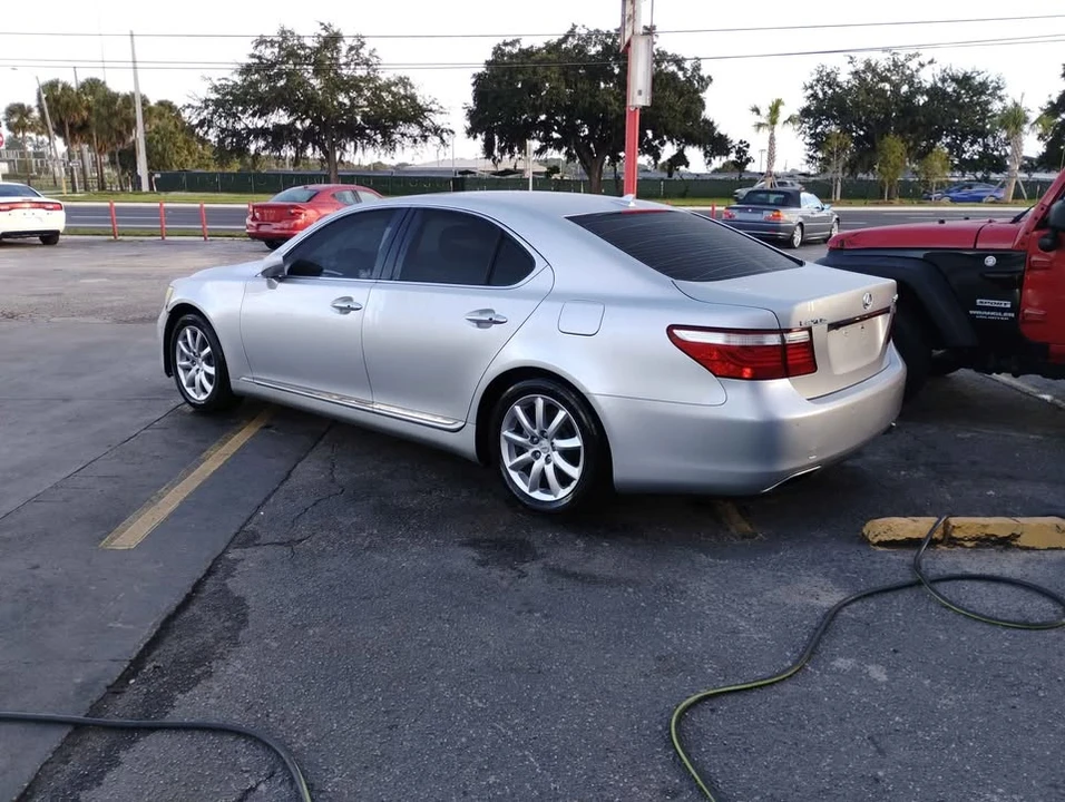 2008 Lexus LS 4th Gen - Image 6 of 10