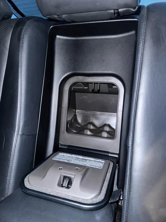 2008 Lexus LS 4th Gen - Image 12 of 13