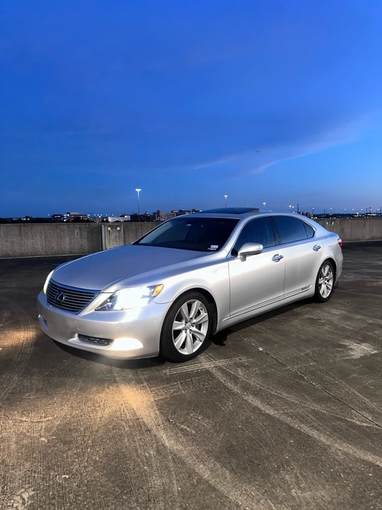 2008 Lexus LS 4th Gen - Image 7 of 13