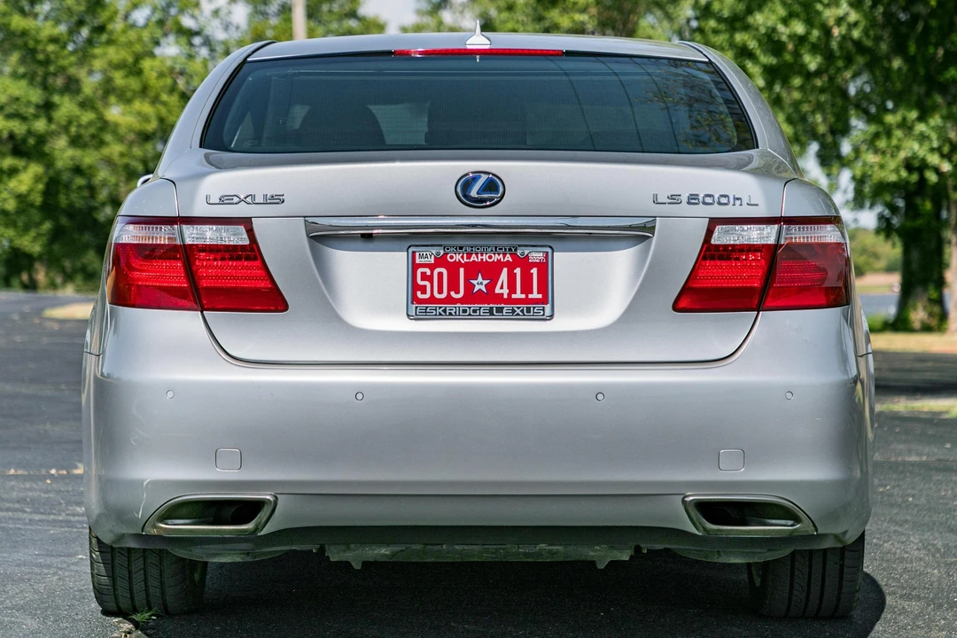 2008 Lexus LS 4th Gen - Image 5 of 31