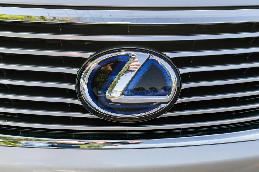 2008 Lexus LS 4th Gen - Image 11 of 31