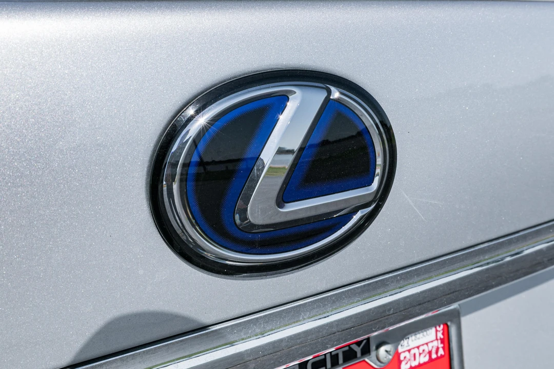 2008 Lexus LS 4th Gen - Image 20 of 31