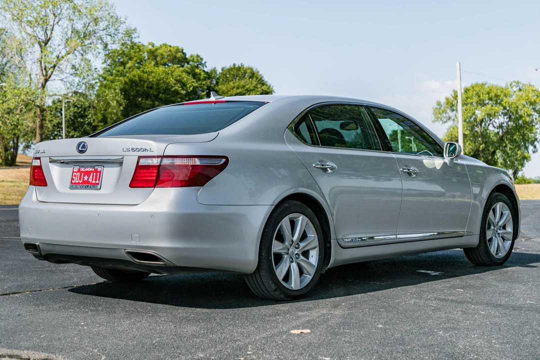 2008 Lexus LS 4th Gen - Image 4 of 31