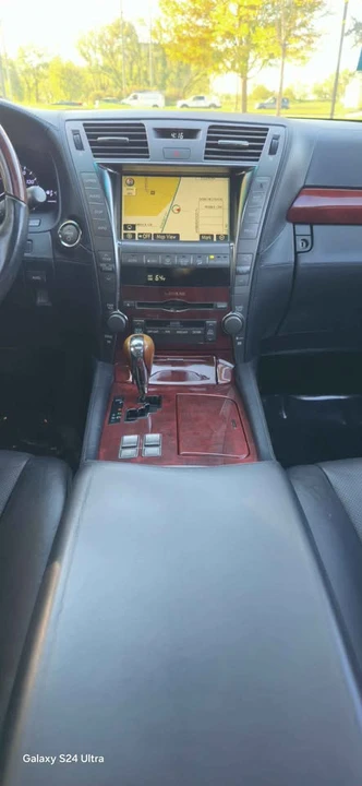 2008 Lexus LS 4th Gen - Image 6 of 15