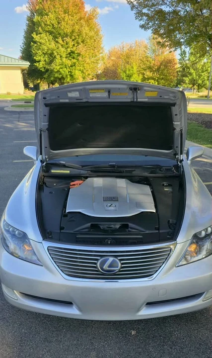 2008 Lexus LS 4th Gen - Image 3 of 15