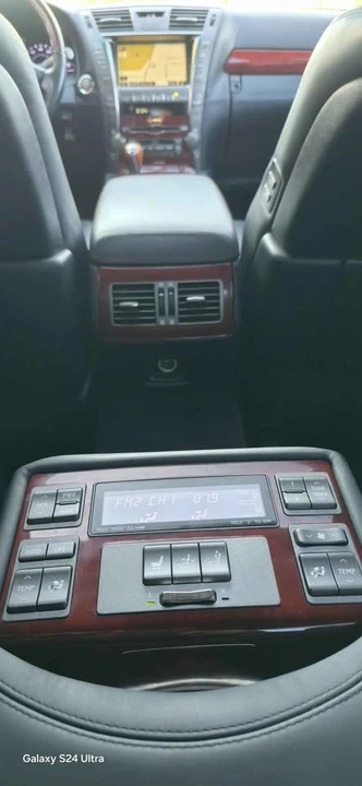 2008 Lexus LS 4th Gen - Image 12 of 15