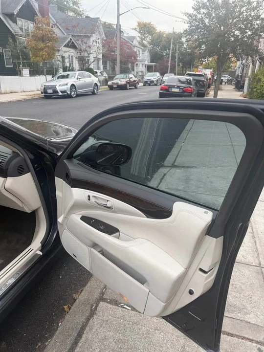 2008 Lexus LS 4th Gen - Image 12 of 14
