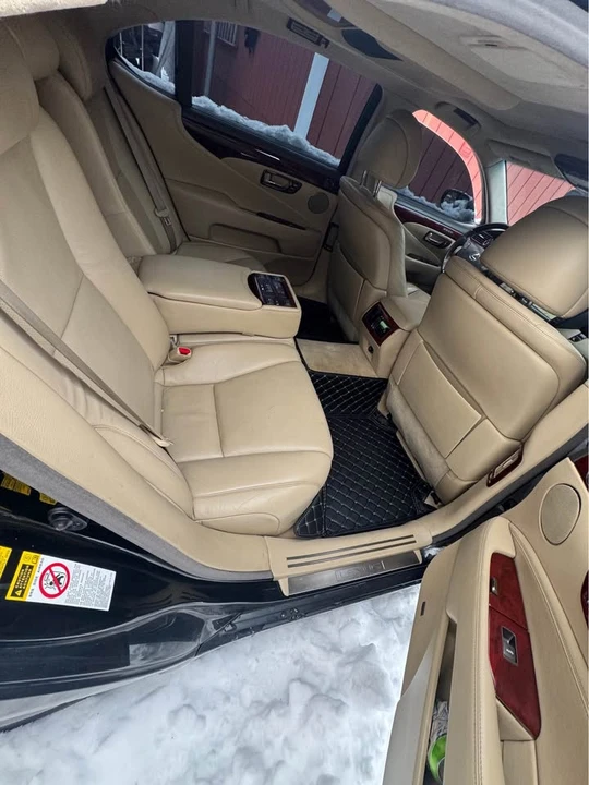 2008 Lexus LS 4th Gen - Image 12 of 20