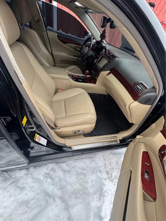 2008 Lexus LS 4th Gen - Image 13 of 20