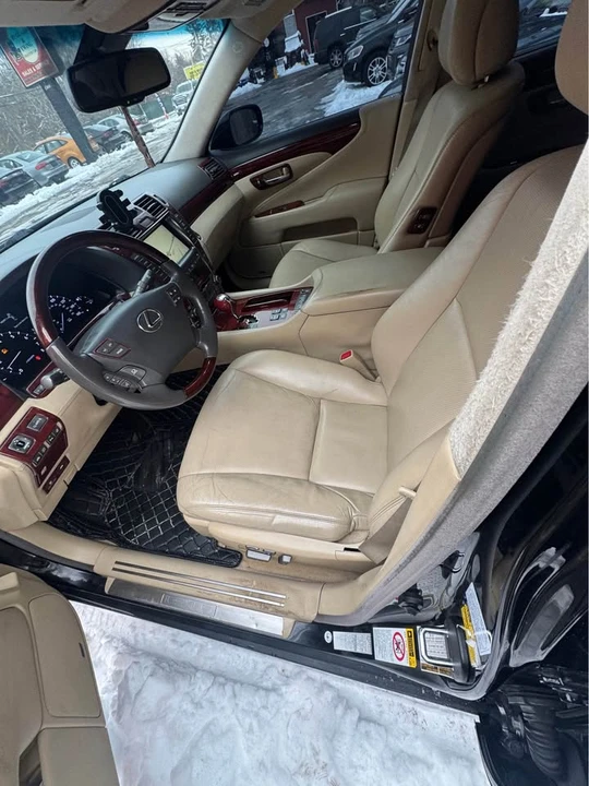 2008 Lexus LS 4th Gen - Image 16 of 20