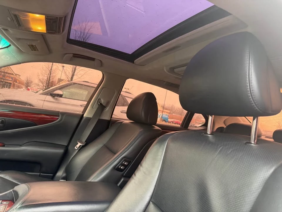 2008 Lexus LS 4th Gen - Image 9 of 11