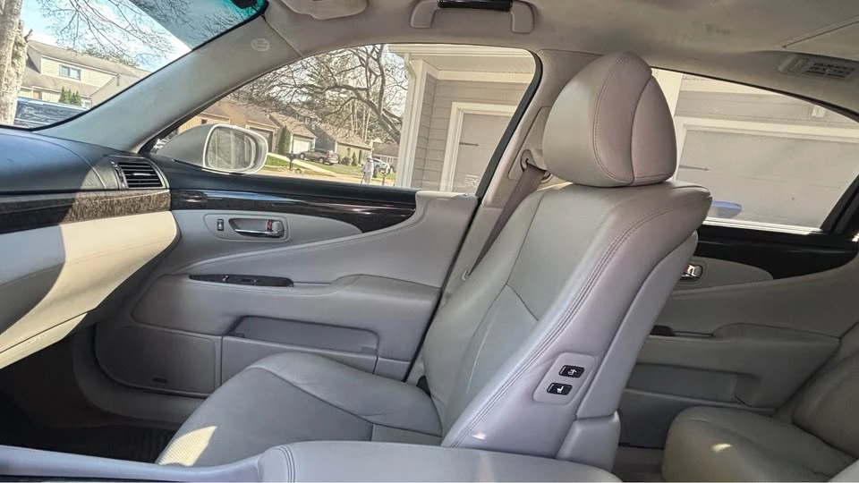 2008 Lexus LS 4th Gen - Image 7 of 20