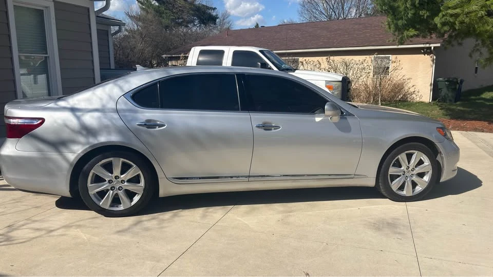 2008 Lexus LS 4th Gen - Image 2 of 20