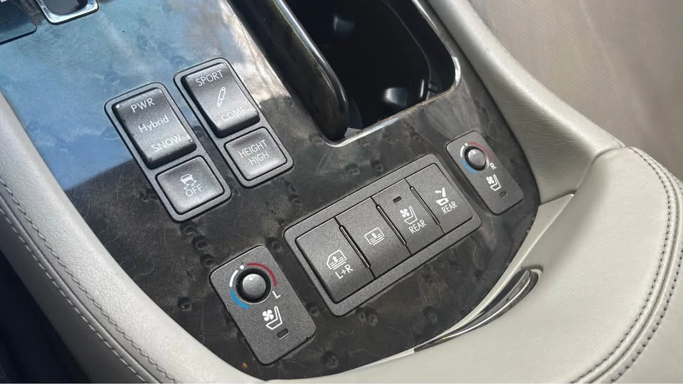 2008 Lexus LS 4th Gen - Image 19 of 20