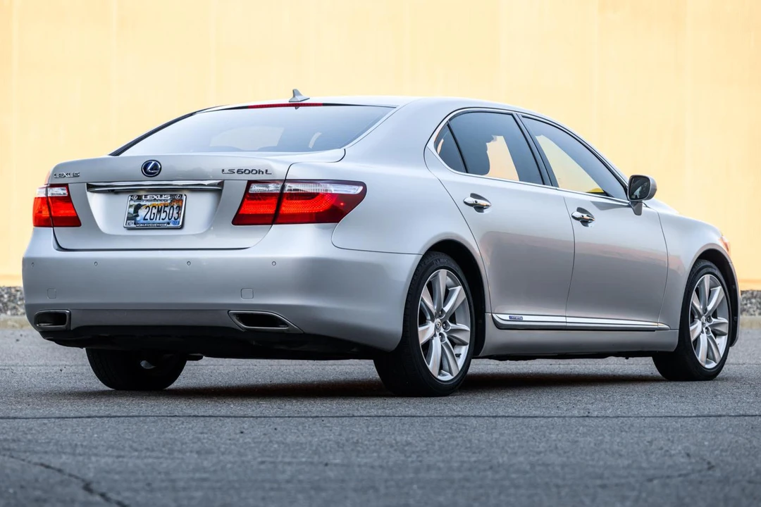 2008 Lexus LS 4th Gen - Image 4 of 31