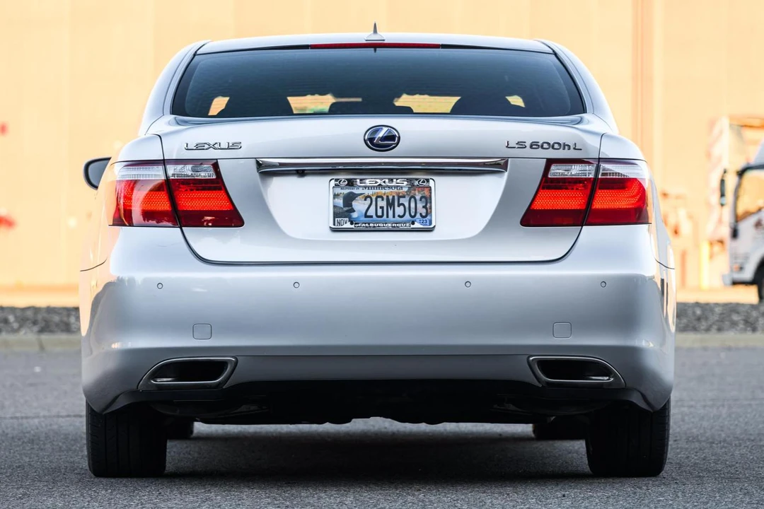 2008 Lexus LS 4th Gen - Image 5 of 31
