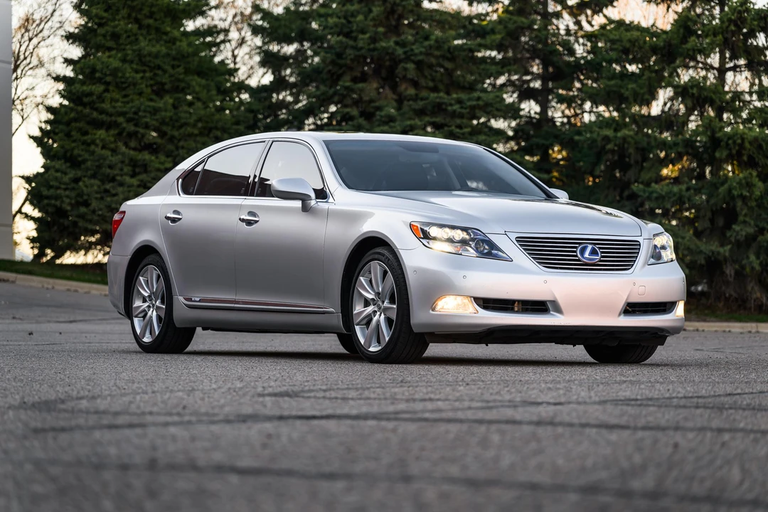 2008 Lexus LS 4th Gen - Image 11 of 31