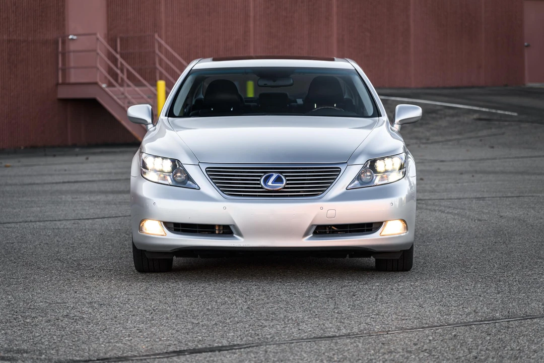2008 Lexus LS 4th Gen - Image 6 of 31