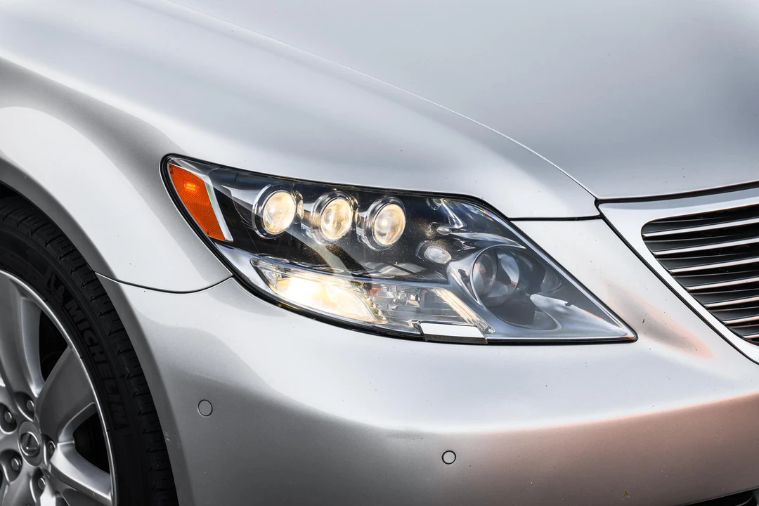 2008 Lexus LS 4th Gen - Image 13 of 31