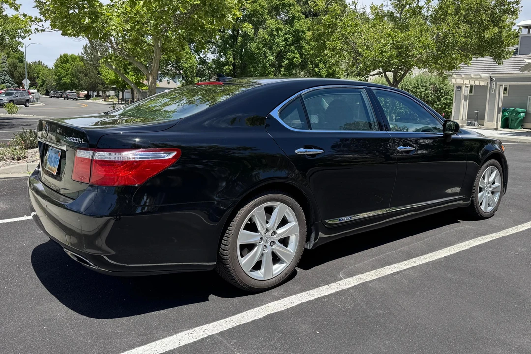 2008 Lexus LS 4th Gen - Image 4 of 31