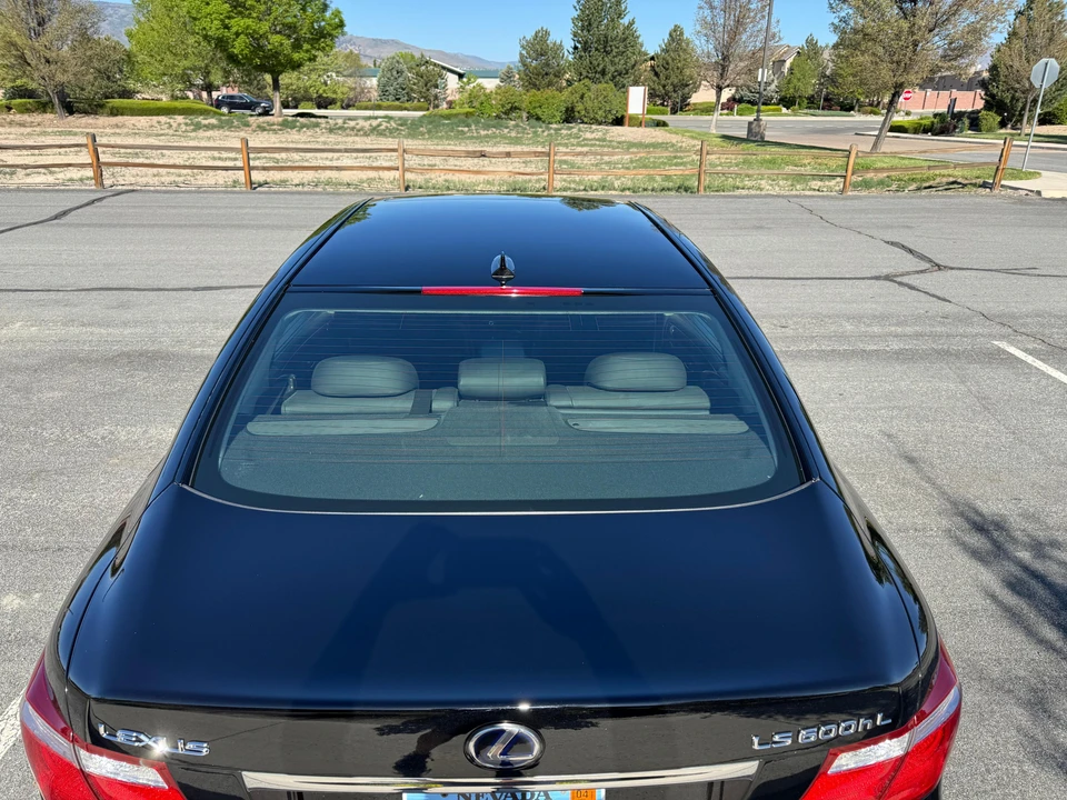2008 Lexus LS 4th Gen - Image 25 of 31