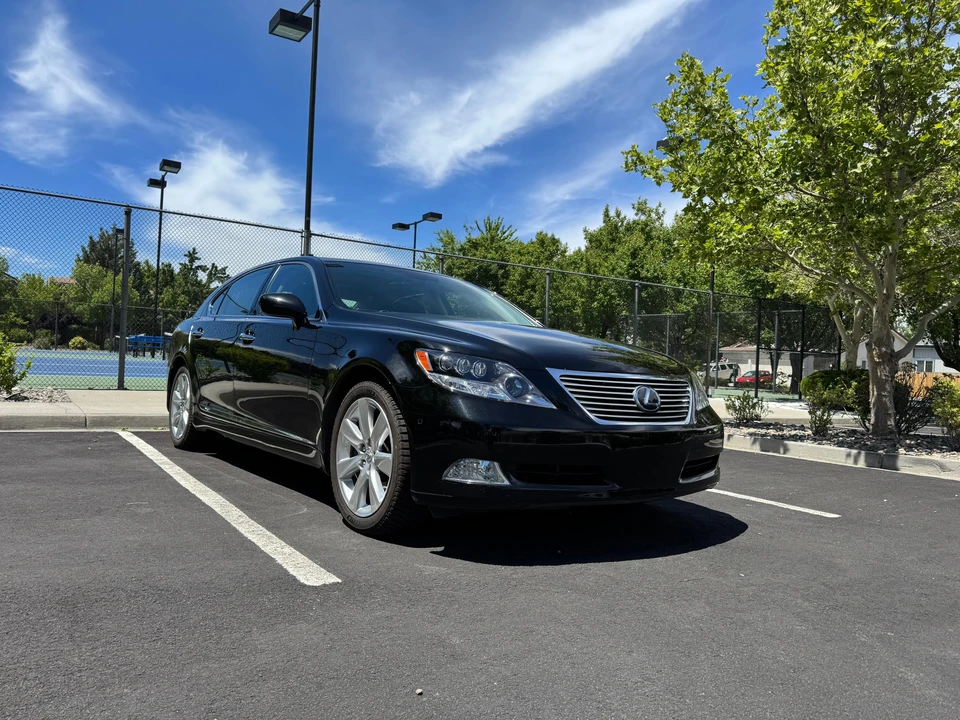 2008 Lexus LS 4th Gen - Image 14 of 31